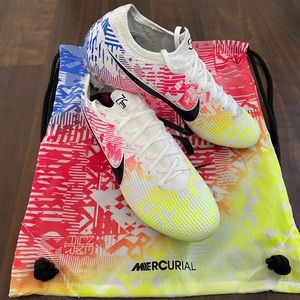 Nike Vapor 13 Elite cleats